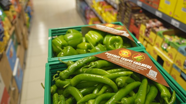 ŞOK Marketler’de pestisit analiz kapsamı genişliyor: Domatesten sonra biberler de analiz ediliyor